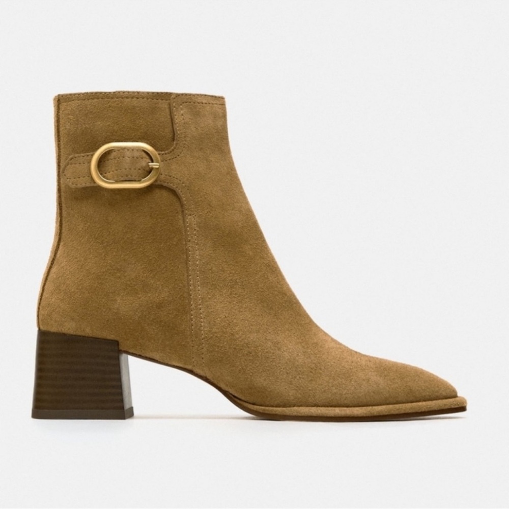 Zara NWT tan suede ankle books, block heel, gold buckle detail, zipper. sz 6.5